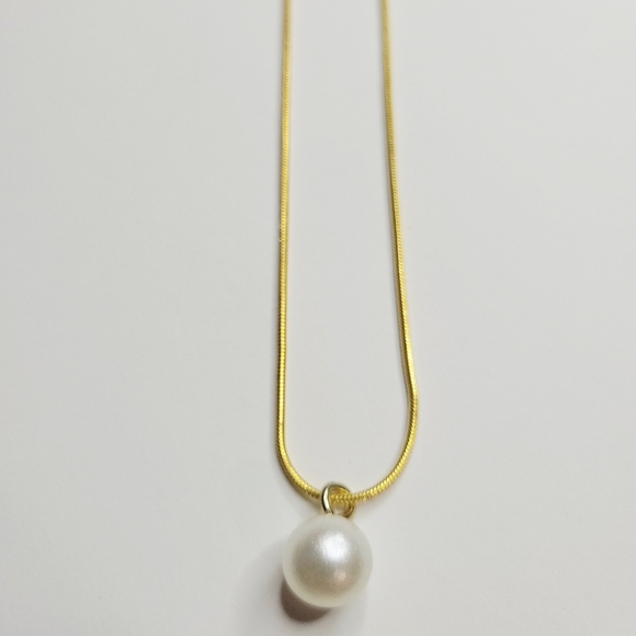 Chill Charms Of Texas Jewelry - New 21 Inch Gold Color Snake Chain Necklace With Pearl Charm Pendant Understated